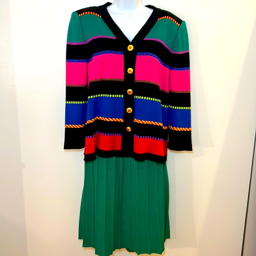 Vtg ERIC STEVENS Multi-Colored Knit Suit~Gold/Red Enamel Buttons~Size 16P-MINT!